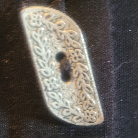 Vintage black shacket with heavy silver buttons - Picture 3 of 6